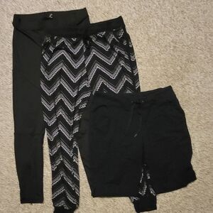 Set Of 3 Vintage Black Leggings, Shorts Hue, Eddie Bauer 💗 MAKE AN OFFER 💗